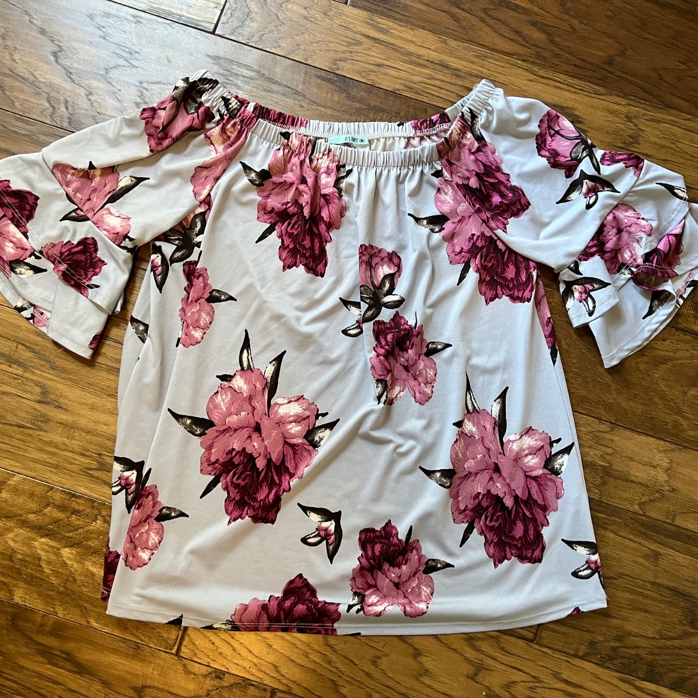 Cute women’s top